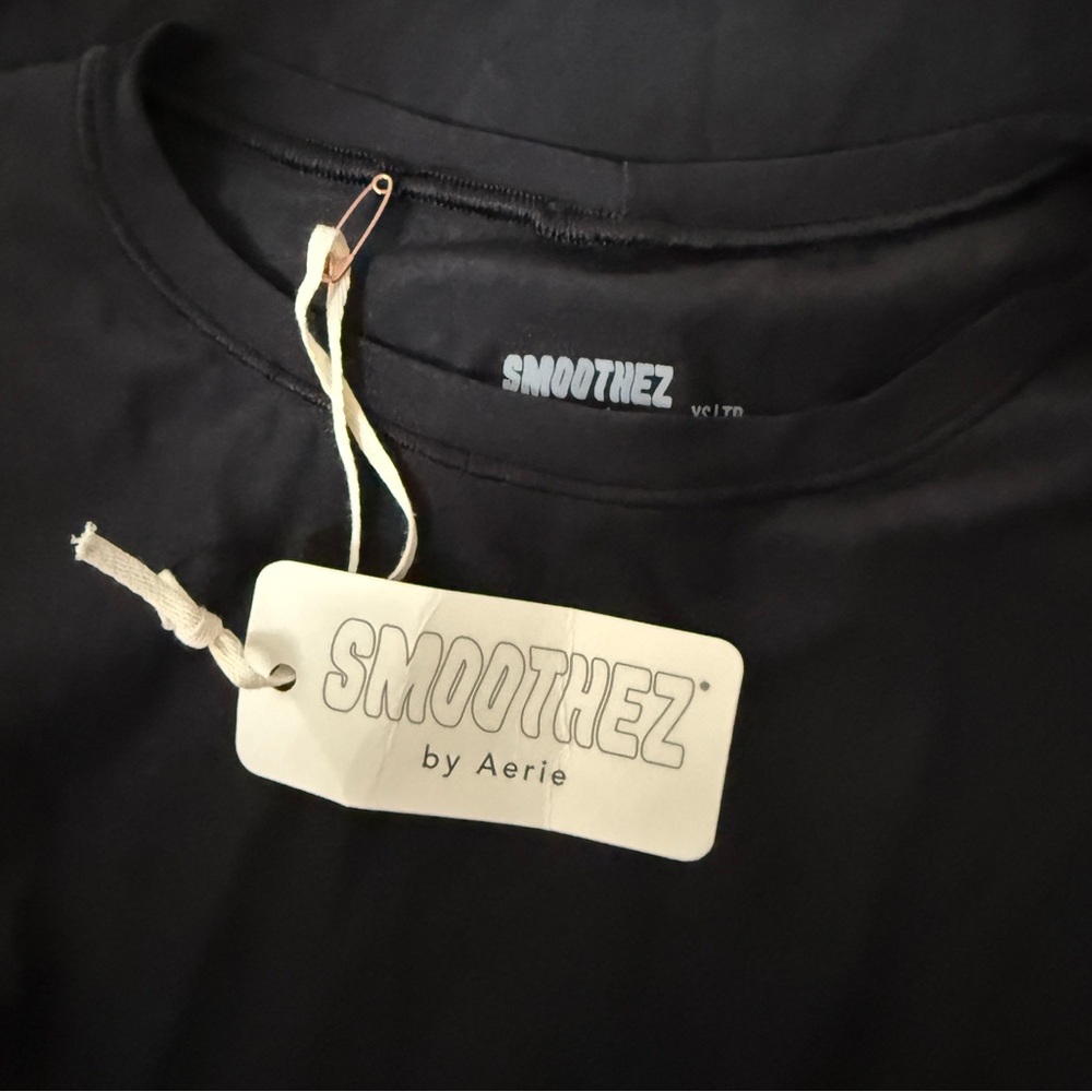 Aerie Smoothez Black Fitted Tee - NTW - Picture 3 of 4